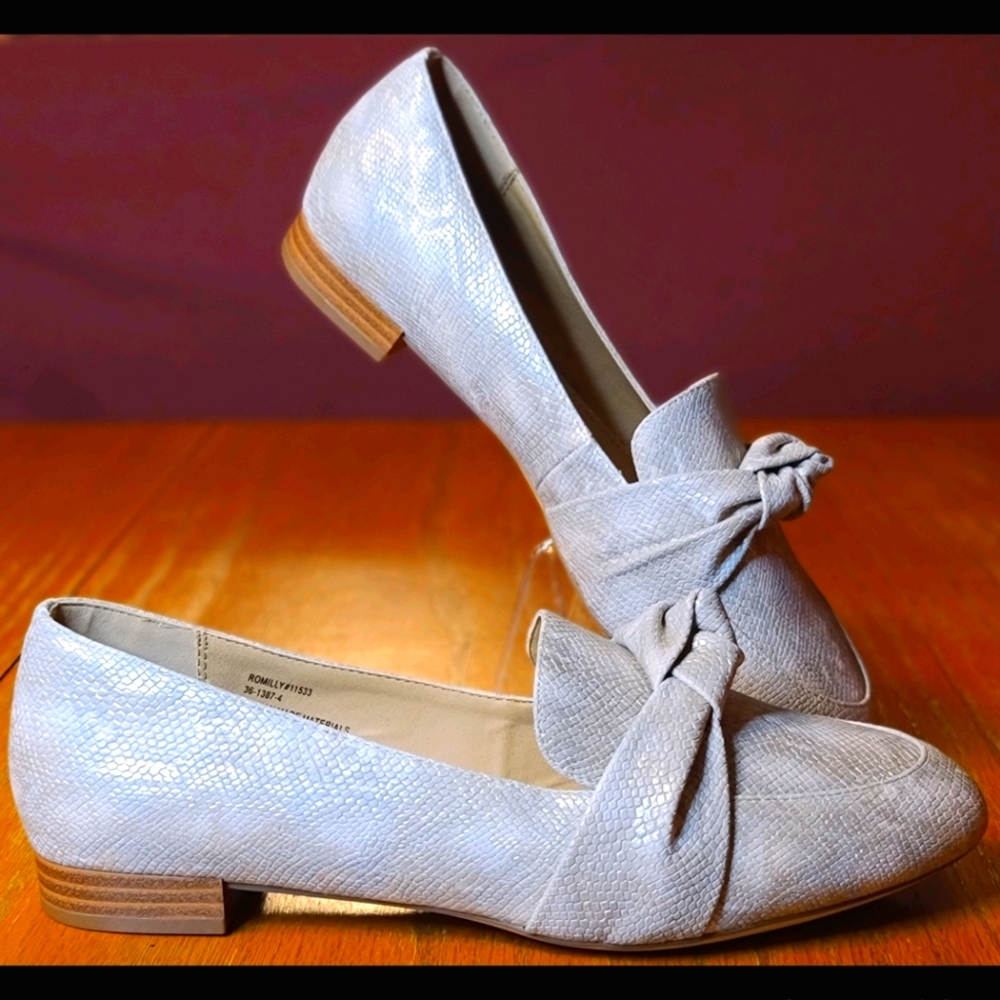 Women's Comfort View Snakeskin Loafers 10.5 - Picture 1 of 7